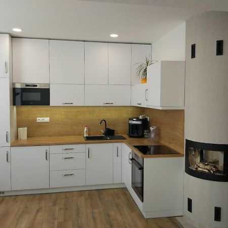 Moderny Apartman S Krbom A Klimatizaciou Πρέσοβ Εξωτερικό φωτογραφία